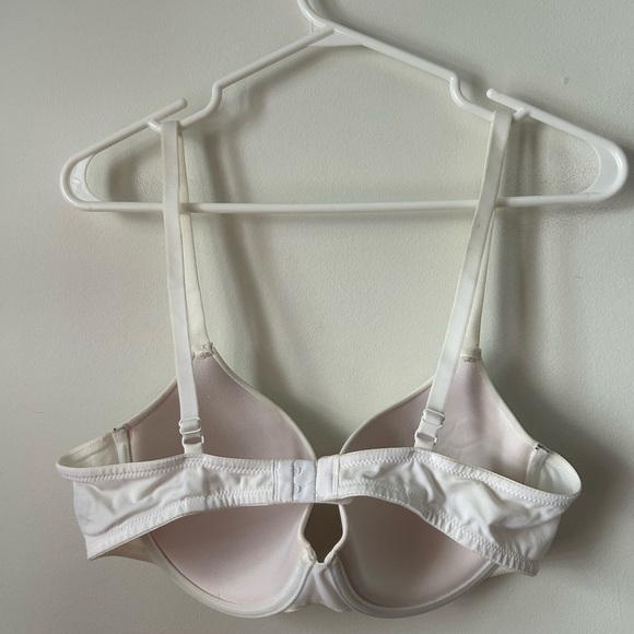 Joe Fresh White Adjustable Bra - Picture 2 of 3